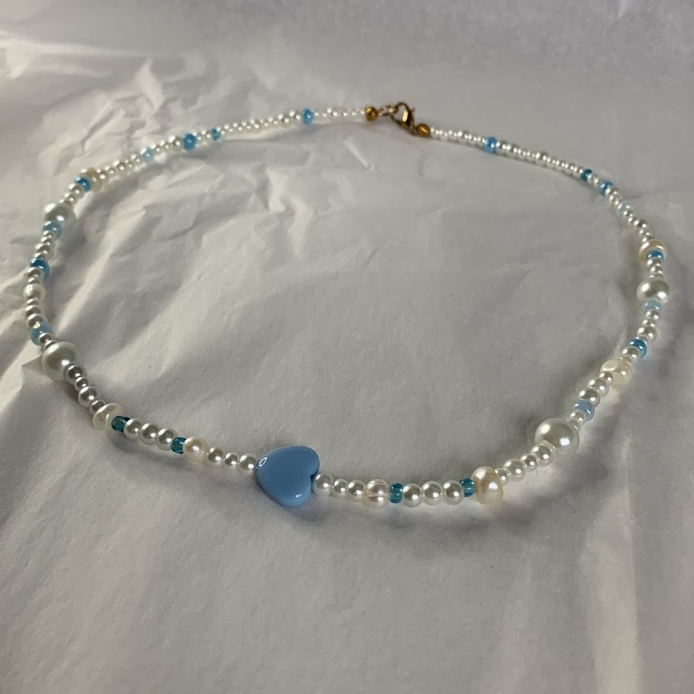 5/$20 ENTIRE SHOP CLEARANCE Cupid 💘 blue handmade necklace